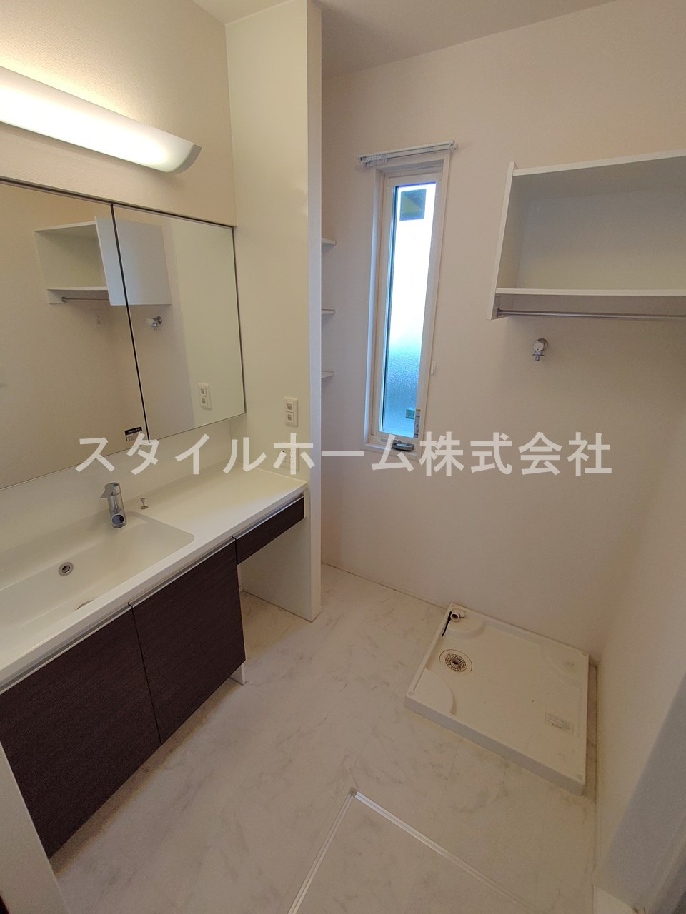 フィールーム歩の洗面所|別部屋写真です。