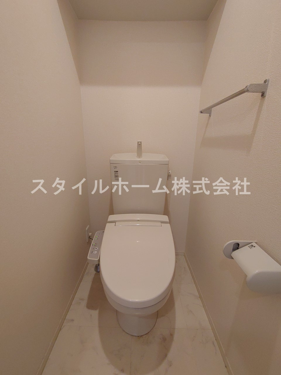 フィールーム歩のトイレ|別部屋写真です。
