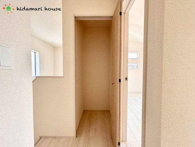 西区中野林　新築戸建　ブルーミング01の収納|2階廊下収納