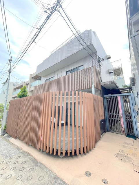 ＥＳＰＡＣＥ　ｈａｒａｍｏＹＯＴＳＵＹＡの外観