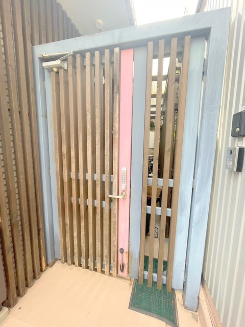 ＥＳＰＡＣＥ　ｈａｒａｍｏＹＯＴＳＵＹＡのエントランス