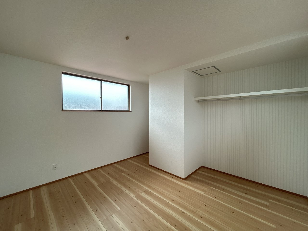 船木　中古戸建の洋室