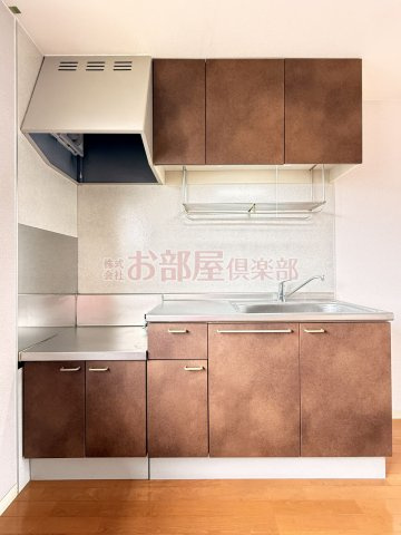 テラスコート花水木C棟のキッチン|コンパクトなキッチンで掃除もラクラク