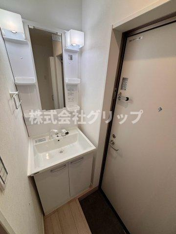 ラフィーネ鶴ヶ峰の独立洗面台