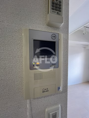 セレニテ江坂四番館のセキュリティ|SERENiTE江坂四番館モニター付きインターホン
