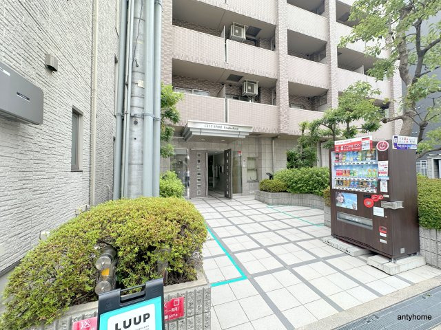 CITY　SPIRE靭公園　仲介手数料無料のエントランス
