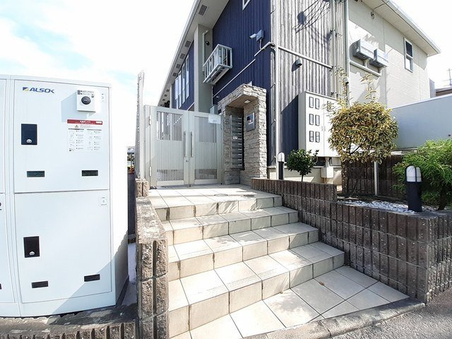 プリムラ　ＴＫ０１のエントランス