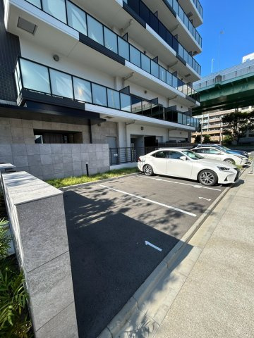 パークアクシス名古屋山王一丁目の駐車場