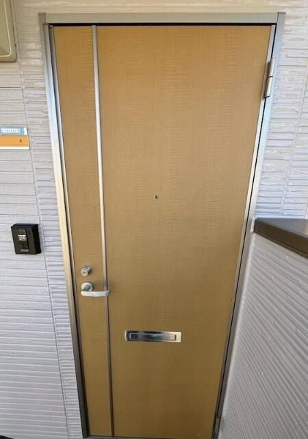プレシャス北千住Ⅱの玄関