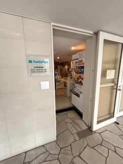【その他共用部分】 | 棟内居住者専用コンビニ(24時間営業)