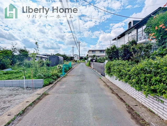 つくば市観音台第16　新築戸建の前面道路含む現地写真