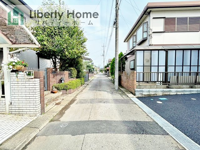 つくば市観音台第16　新築戸建の前面道路含む現地写真