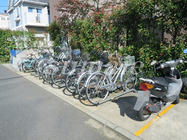 アンプルール　フェール　リリエンハイムⅡのその他共用部分|駐輪場完備！