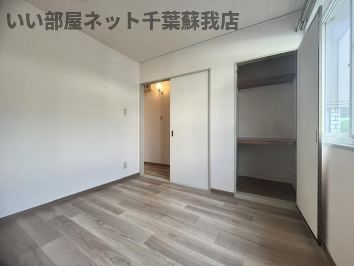 ファーストヴューラ　八番館の洋室|落ち着いた色調の洋室です