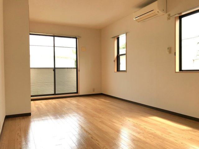 シャルム東山（3号室）の洋室