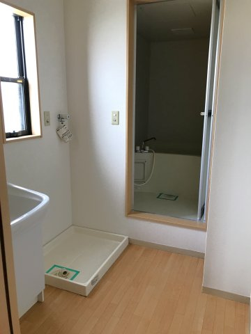 シャルム東山（3号室）の洗面所