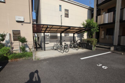 【その他共用部分】 | グランシャリオⅡ棟 | 駐輪場