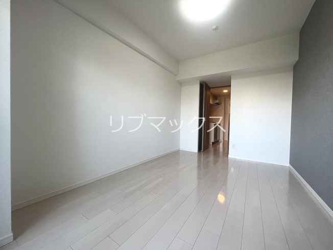 【居間・リビング】スペーシア江坂広芝町
