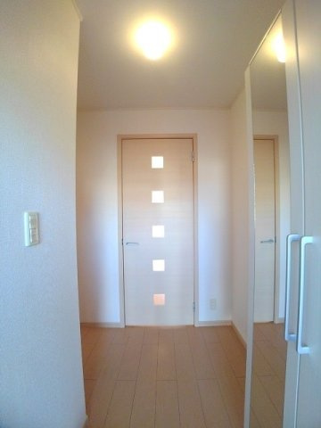メゾン　ハナブサ　Ａの玄関|きれいな玄関です