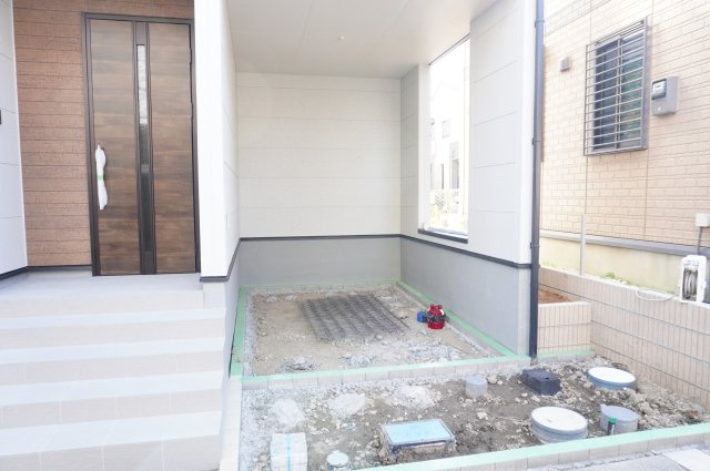 草加市清門1丁目 新築分譲住宅の駐車場