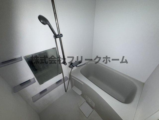 三鷹市井の頭５丁目の賃貸マンションの浴室