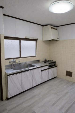 焼山本庄戸建のキッチン