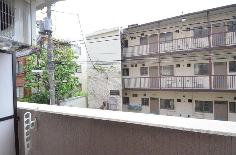 カテリーナ市ヶ谷のバルコニー|※別室参考画像