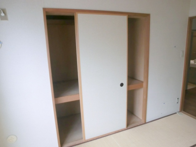 KODAヒルズ東新小岩の収納|押入れタイプの収納です。