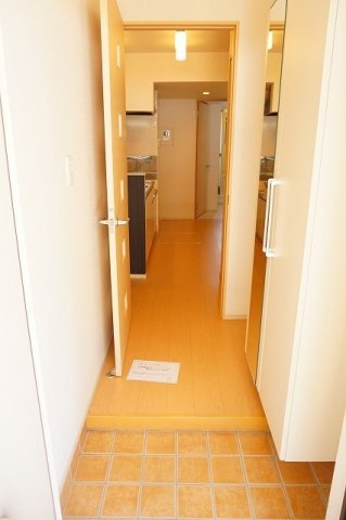 ジュネスＭ　Ⅱの玄関|きれいな玄関です