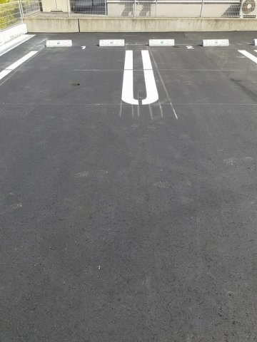 ヴィオレットの駐車場|駐車場に車を止められます