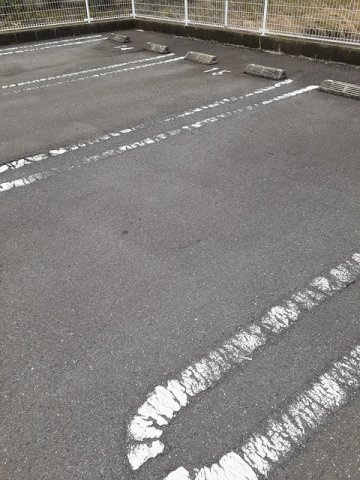 カーサ　フェリーチェ　Ⅱの駐車場|カースペースがあります