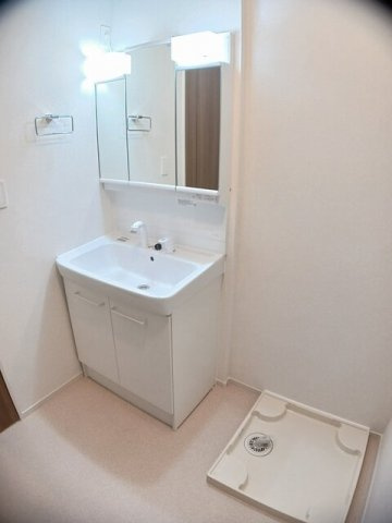 シュシュメゾン　Ⅰの洗面所|広い洗面スペース