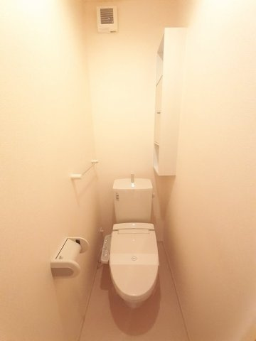 コッティ・プリムローズのトイレ|落ち着いたトイレです