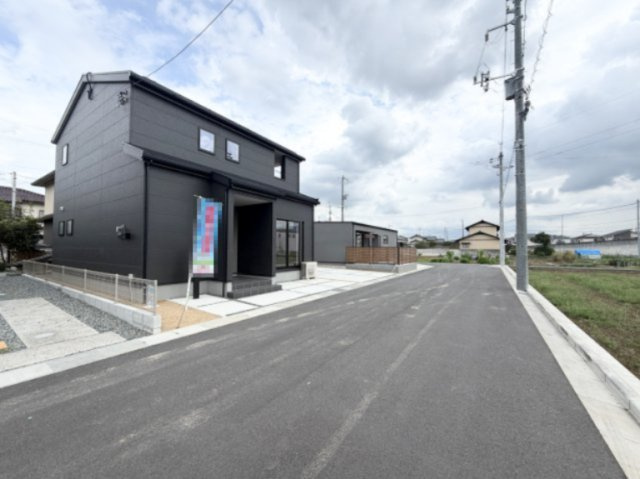 【前面道路含む現地写真】 | リーブルガーデン総社中原第9 (全1棟)