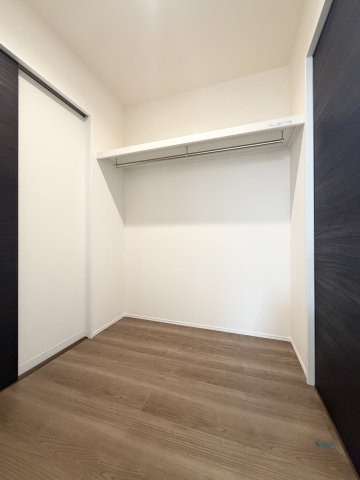 【その他共用部分】 | リーブルガーデン総社中原第9 (全1棟) | ウォークインクローゼット(1階ホール)