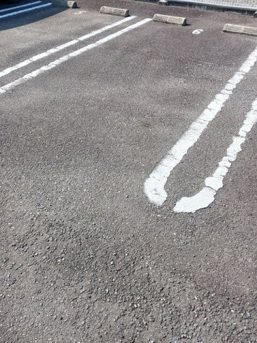 カーサ　フェリーチェの駐車場|駐車場に車を止められます