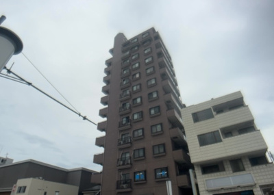 【展望】 | アーバンヒルズ西八王子 | 眺望を気にして物件を探す場合、前面に建物が建っていないか現地で確認しましょう！前面に建物があると景色はもちろん、日当たりや風通しにも影響が出てきます。住んだ時のことを想像しながら現地見学をしましょう。