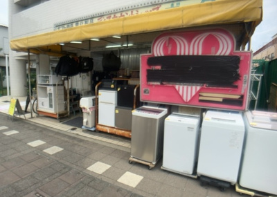 【庭】 | アーバンヒルズ西八王子 | 庭があることでガーデニングや家庭菜園はもちろん、こどもの遊び場やペットを放して遊ぶことができます。また、家の周囲に余裕があるということです。隣地との間があれば、十分な日当たりと、風通しが確保できます。