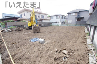 【外観】 | 【仲介手数料無料！！】日野市東豊田2丁目　新築戸建て（全3棟）2号棟　6999万円 | 令和8年6月13日撮影　建築中
