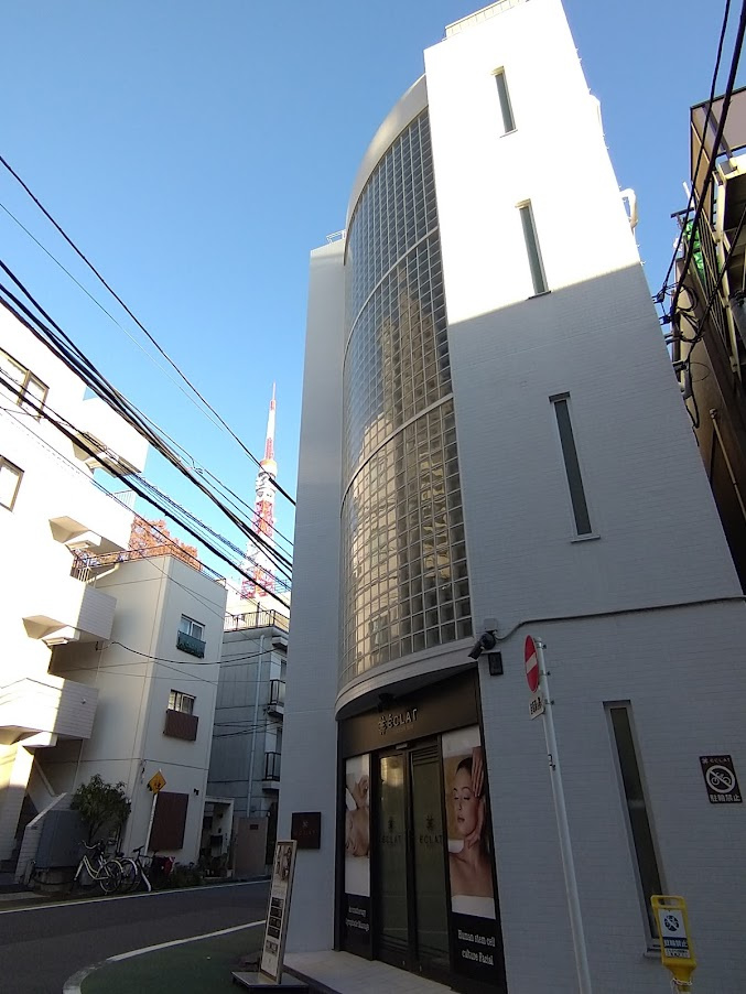 アバンセアザブの外観