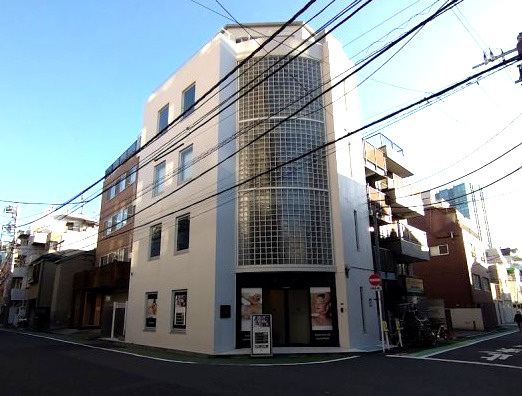 アバンセアザブ