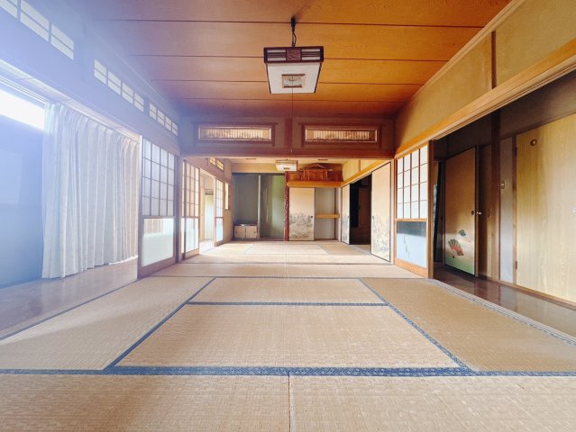 【中古戸建】邑楽郡千代田町大字舞木の和室|■和室｜畳にはリラックス効果があるといわれています。フローリングでは感じることのできない圧倒的な寛ぎやすさを実感してください♪