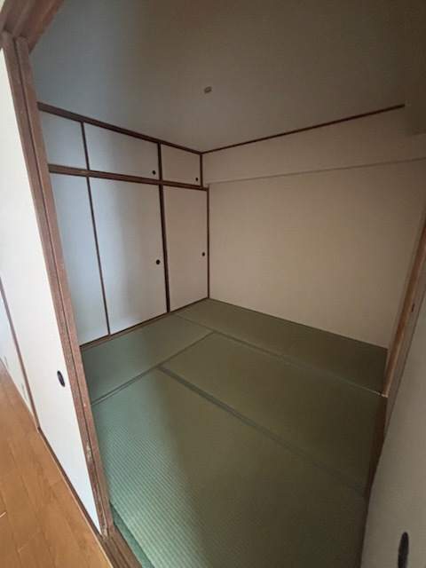 サンハイツ土山明石市二見町西二見の収納
