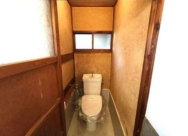 稲沢市平和町上前浪のお家のトイレ
