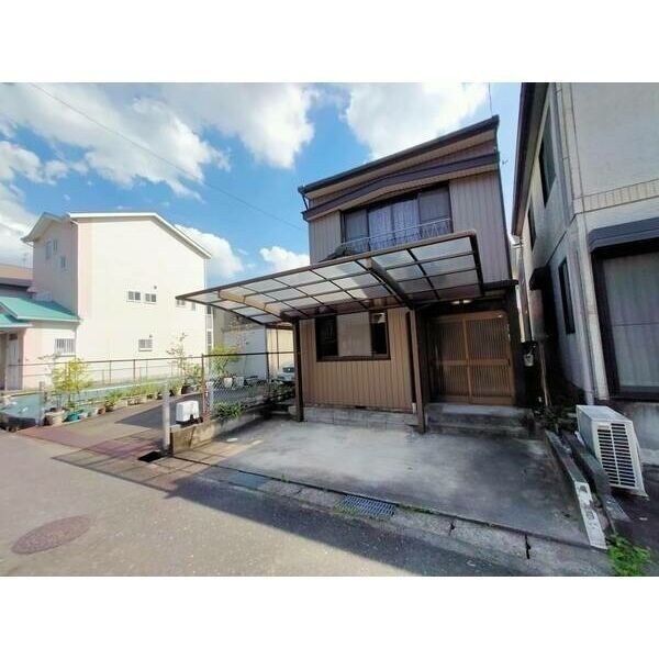 稲沢市平和町上前浪のお家