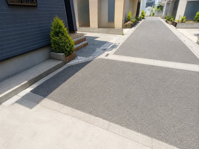 三郷市　彦糸1丁目　中古戸建の駐車場|駐車スペースあります