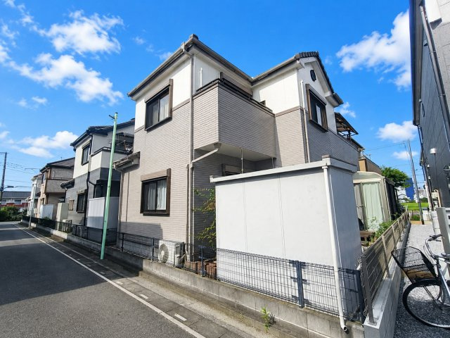 三郷市　彦糸1丁目　中古戸建の外観|開放感のある立地です♪