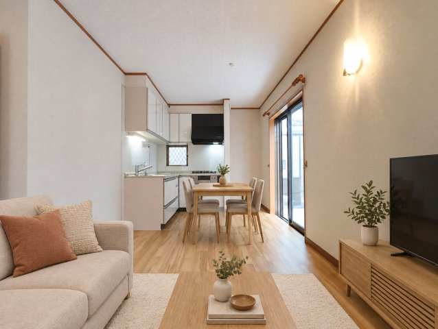 三郷市　彦糸1丁目　中古戸建の居間・リビング|居間です　※家具をCGで加工しており、家具付き販売ではございません。