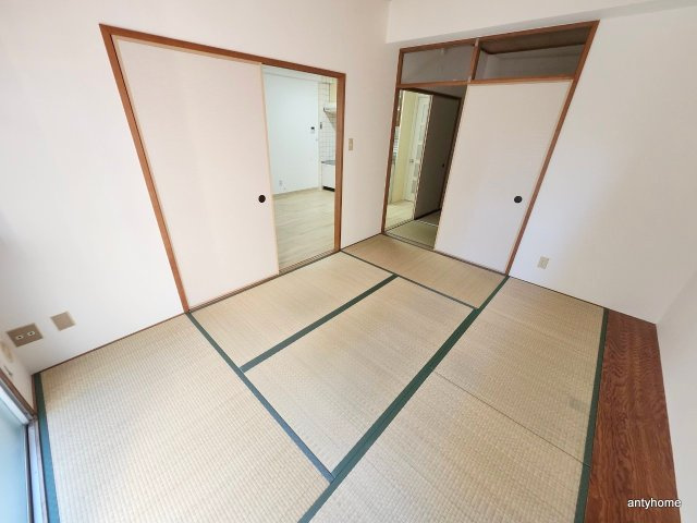 リブラン新北野　仲介手数料無料の和室