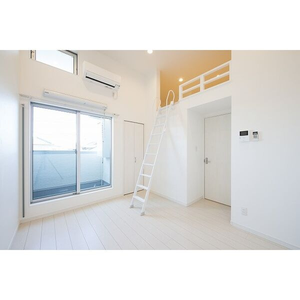 Vella(ヴェラ)　名古屋市賃貸　仲介手数料無料の居間・リビング